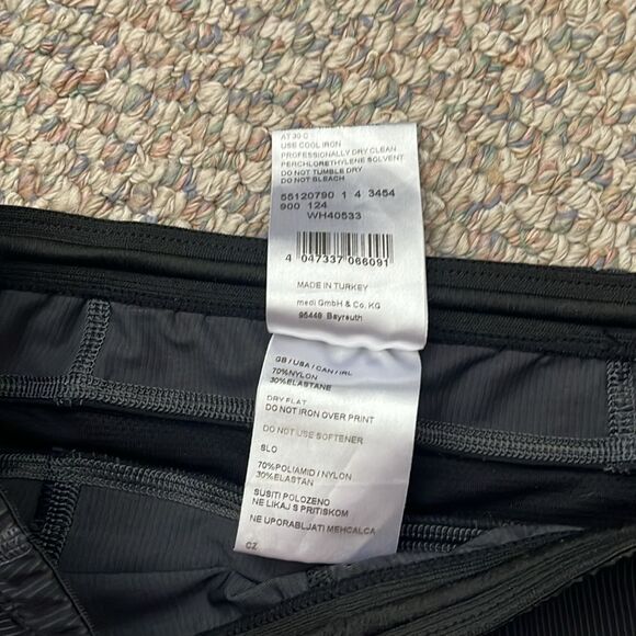 CEP COMPRESSION RUNNING SHORTS SIZE MEDIUM - Picture 4 of 8